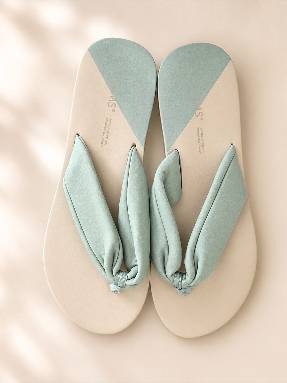 TOMS Piper Flip Flops, padded, knot-style GREEN size 9 EUC